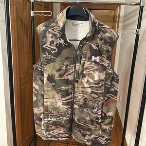 Under Armour Ridge Reaper microfleece vest.